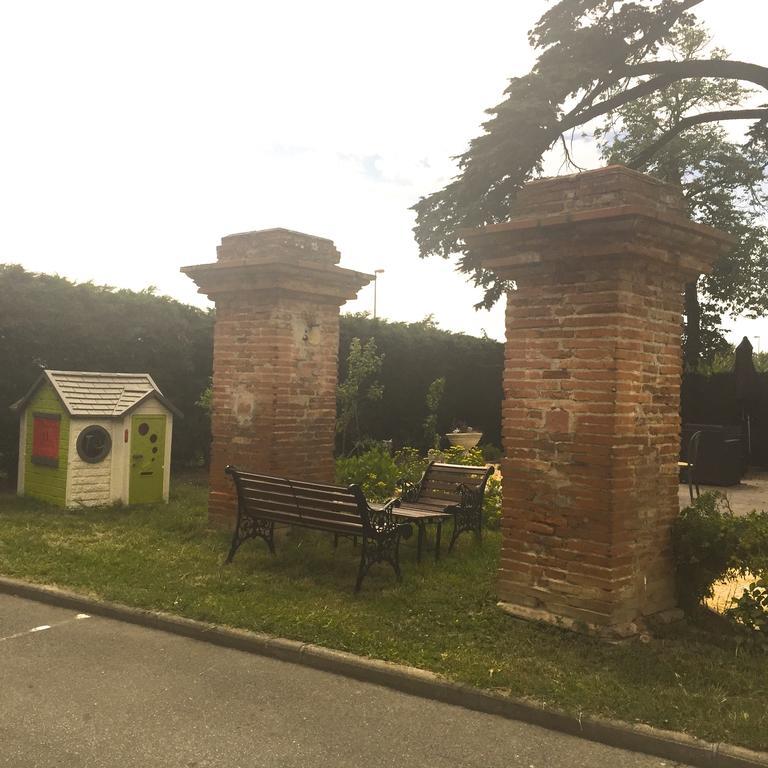 Fasthotel Muret Saubens Kültér fotó